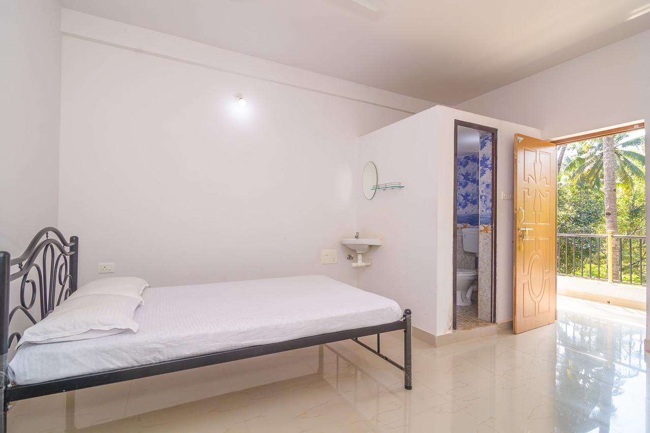 Casa Nobert Hotel Morjim Buitenkant foto
